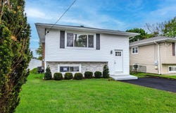 66 4th Avenue, Westbury, NY 11590