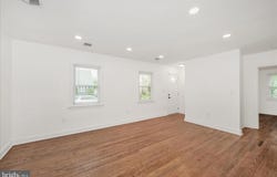 1925 QUEENSWAY, BALTIMORE, MD 21222