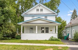 715 S Main St, Newark, NY 14513