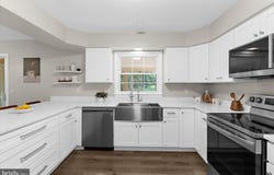 176 CARDAMON DRIVE, EDGEWATER, MD 21037