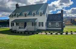38496 E Midland Trl, Caldwell, WV 24925