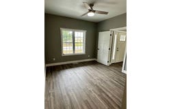 505 E Iowa St., Oblong, IL 62449