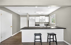 123 Barba Le Lane, Lake Ozark, MO 65049