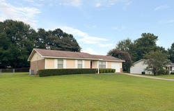 2916 Lonsdale Drive, Dothan, AL 36303