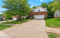 8003 Williamsgate Cir, Crestwood, KY 40014