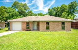 4904 Brookhollow Drive, Sachse, TX 75048