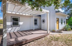 245 Country Ln, McDade, TX 78650