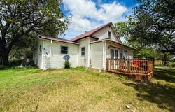 1122 Sparks Avenue, Herrick, SD 57538
