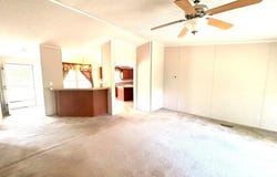 406,404 E Lois Lane, Somerville, TX 77879