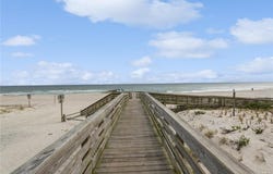 88 Pacific Boulevard, Long Beach, NY 11561