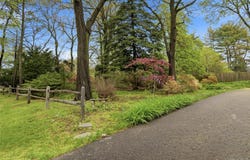 544 Lombardy Boulevard, Brightwaters, NY 11718