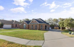 417 Valley View Lane, Krum, TX 76249