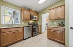 15935 Spring Oaks Rd, El Cajon, CA 92021