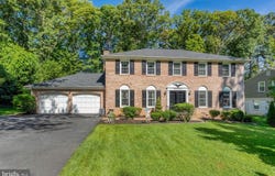 3237 RIVERVIEW DR, TRIANGLE, VA 22172