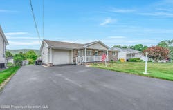 715 4th Street, Eynon, PA 18403