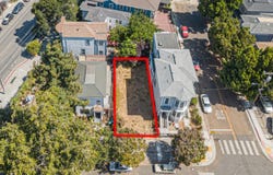 1556 8th ST, OAKLAND, CA 94607