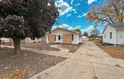 1322 15th St, Rock Valley, IA 51247