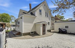 23 Houghton St., Lowell, MA 01851