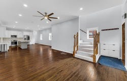 1915 Dewey Avenue, Evanston, IL 60201