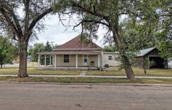 300 E Allen St, Glen Elder, KS 67446