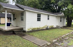 200 K Street SE, Miami, OK 74354