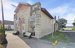 301 E Main Street, Grafton, IL 62037