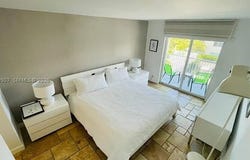 240 Galen Dr, Key Biscayne, FL 33149