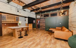 904 E Pearson St, Milwaukee, WI 53202
