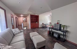 605 W 10th St, Pratt, KS 67124