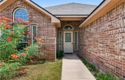 1512 Shadow Walk, Lockhart, TX 78644