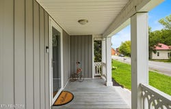 1022 Ohio Ave, Etowah, TN 37331