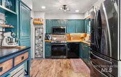 3509 7th St E, Lewiston, ID 83501