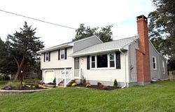 19 Winthrop Boulevard, Cromwell, CT 06416
