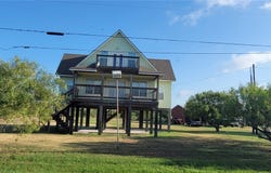 1690 Bierman Road, Seadrift, TX 77983