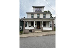5th 805, Huntingdon, PA 16652