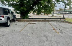 1737 E Walnut Street, Springfield, MO 65802