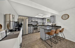 160 Stanton Ave, Vacaville, CA 95687