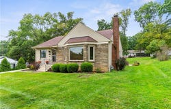 102 Hilltop Boulevard, Canfield, OH 44406
