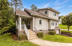 9 Fulton Rd, North Strabane, PA 15317