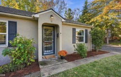 18 Highland Drive, Medford, OR 97504
