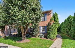31 BATTENS Circle, LEOLA, PA 17540