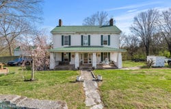 526 Old Middlesboro Hwy, LaFollette, TN 37766