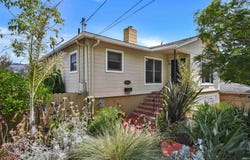 4656 Redding St, Oakland, CA 94619