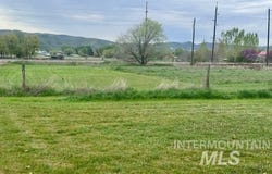 27xx E Main St, Emmett, ID 83617