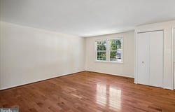 5045 KENERSON DR, FAIRFAX, VA 22032