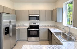 1223 NW 208th Ter, Miami Gardens, FL 33169