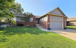 1119 E Lost Hills, Derby, KS 67037