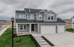 1131 E BLACKFEET Dr, Eagle Mountain, UT 84005
