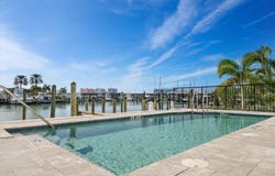 211 DOLPHIN Point, CLEARWATER, FL 33767