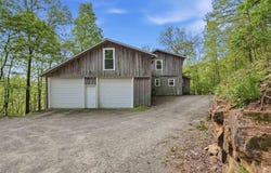 75 Linn Rd., Shirley, AR 72153